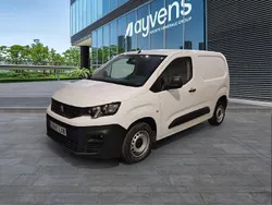 Blanco Usado 2022 Peugeot Partner Premium Monovolumen | 15.100 €