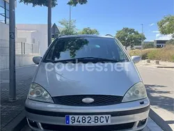 Gris / plata Usado 2000 Ford Galaxy Trend Monovolumen | 3200 €