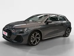 Gris Usado 2024 Audi A3 Sportback S-Line Berlina | 36.900 €