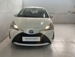 Blanco Usado 2019 Toyota Yaris Hybrid Active Berlina | 16.500 € (Precio justo)
