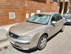 Beige Usado 2004 Ford Mondeo Futura Berlina | 5000 € (Caro)