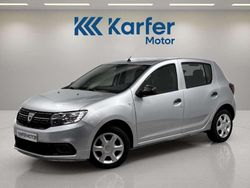 Gris Usado 2021 Dacia Sandero Essentiel Utilitario | 9390 €