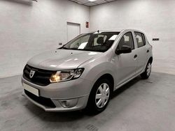 Gris Usado 2013 Dacia Sandero Lauréate Utilitario | 5490 € (Precio justo)