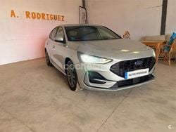 Gris / plata Usado 2023 Ford Focus ST-Line Berlina | 17.950 € (Precio justo)