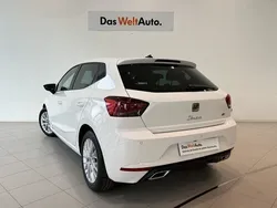 Blanco Usado 2024 Seat Ibiza | 17.390 € (Precio justo)