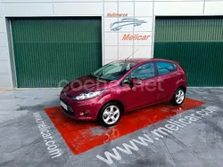 Violeta / lila Usado 2009 Ford Fiesta Ghia Utilitario | 5990 € (Precio justo)