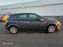 Gris / plata Usado 2007 Opel Astra Enjoy Berlina | 2300 € (Buen precio)