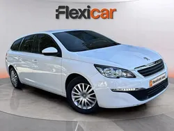 Blanco Usado 2017 Peugeot 308 Active Familiar | 8990 € (Precio justo)
