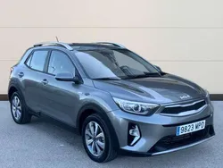 Usado 2024 Kia Stonic SUV | 17.200 € (Precio justo)