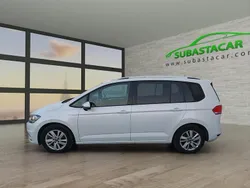 Blanco metalizado Usado 2021 VW Touran Advance Monovolumen | 24.150 € (Precio justo)