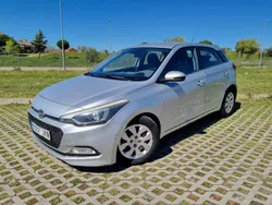 Gris Usado 2015 Hyundai i30 GO! | 8900 € (Precio justo)