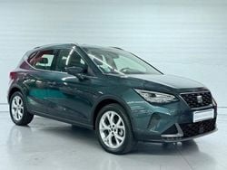 Gris / plata Usado 2024 Seat Arona FR SUV | 19.900 € (Precio justo)