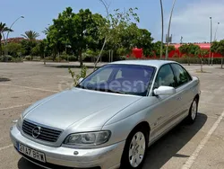 Gris / plata Usado 2002 Opel Omega Elegance Berlina | 3900 €