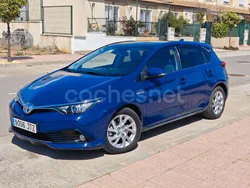 Azul Usado 2016 Toyota Auris Hybrid Advance Berlina | 12.990 € (Precio justo)
