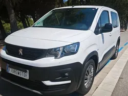 Usado 2023 Peugeot Rifter Active Monovolumen | 19.400 € (Precio justo)