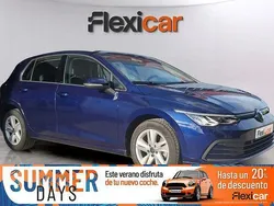 Azul Usado 2021 VW Golf VIII Life Berlina | 18.990 € (Precio justo)