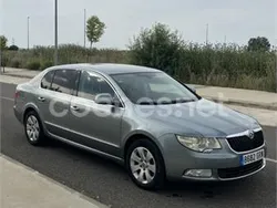 Gris / plata Usado 2009 Skoda Superb Elegance Berlina | 5000 € (Precio justo)