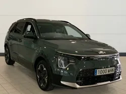 Verde Usado 2023 Kia e-Niro 2 SUV | 45.600 €