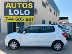 Blanco Usado 2010 Skoda Fabia Style Berlina | 6500 € (Caro)