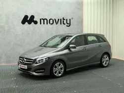 Gris Usado 2019 Mercedes B200 Monovolumen | 17.990 € (Buen precio)