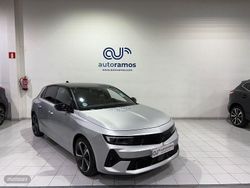 Gris Usado 2024 Opel Astra Berlina | 20.500 € (Precio justo)
