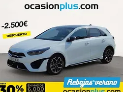 Blanco Usado 2023 Kia Ceed GT GT-Line Utilitario | 25.000 € (Un poco caro)