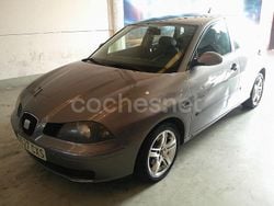 Gris / plata Usado 2004 Seat Ibiza Reference Berlina | 2290 € (Precio justo)