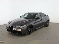 Gris Usado 2017 Alfa Romeo Giulia Super Berlina | 23.999 €
