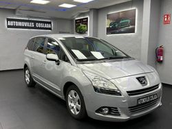 Gris / plata Usado 2012 Peugeot 5008 Active Monovolumen | 5490 € (Buen precio)