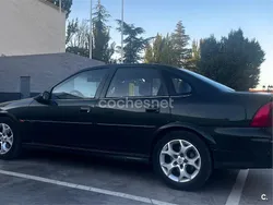 Verde Usado 2001 Opel Vectra Elegance Berlina | 1950 €
