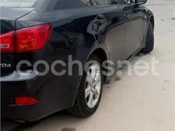 Marrón Usado 2006 Lexus IS220d Luxury Line Berlina | 2990 € (Precio justo)