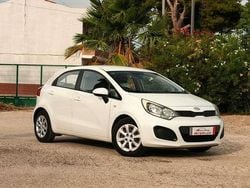 Blanco Usado 2014 Kia Rio 2 Utilitario | 8500 € (Precio justo)