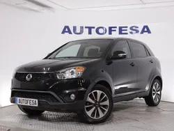 Negro Usado 2015 Ssangyong Korando SUV | 12.650 € (Precio justo)