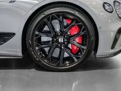 Gris Usado 2022 Bentley Continental Berlina | 272.000 € (Caro)