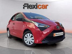 Rojo Usado 2022 Toyota Aygo X-play Utilitario | 11.790 € (Buen precio)