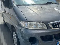 Usado 2005 Hyundai H-1 Monovolumen | 1800 €