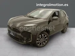 Varios colores Usado 2024 Toyota Yaris Cross Business Edition SUV | 27.500 € (Un poco caro)