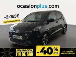 Gris / plata Usado 2023 Hyundai i10 Utilitario | 13.350 € (Precio justo)