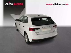Blanco Usado 2025 Skoda Fabia Essence Utilitario | 14.900 € (Buen precio)