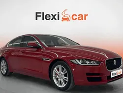 Rojo Usado 2019 Jaguar XE Pure Berlina | 15.990 € (Super precio)