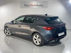 Gris Usado 2024 Seat Leon FR Berlina | 31.200 €