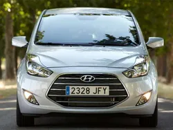 Gris Usado 2014 Hyundai ix20 Comfort Monovolumen | 7900 € (Precio justo)
