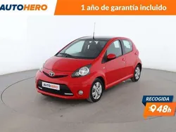 Rojo Usado 2014 Toyota Aygo City Utilitario | 7099 € (Precio justo)