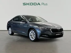 Gris Usado 2021 Skoda Octavia Ambition Berlina | 20.200 € (Un poco caro)