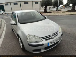 Gris / plata Usado 2004 VW Golf IV Berlina | 2499 € (Buen precio)