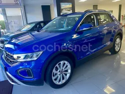Azul Usado 2024 VW T-Roc Life SUV | 23.900 € (Buen precio)
