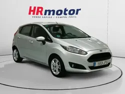 Rojo Usado 2013 Ford Fiesta Trend Utilitario | 8790 € (Un poco caro)
