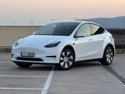 Eléctrico Usado 2023 Tesla Model Y RWD SUV | 32.900 €