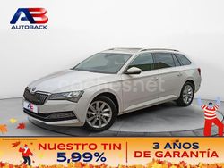Blanco Usado 2021 Skoda Superb Style Familiar | 19.800 € (Precio justo)