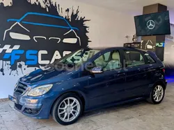 Azul Usado 2010 Mercedes B180 Monovolumen | 6490 € (Un poco caro)